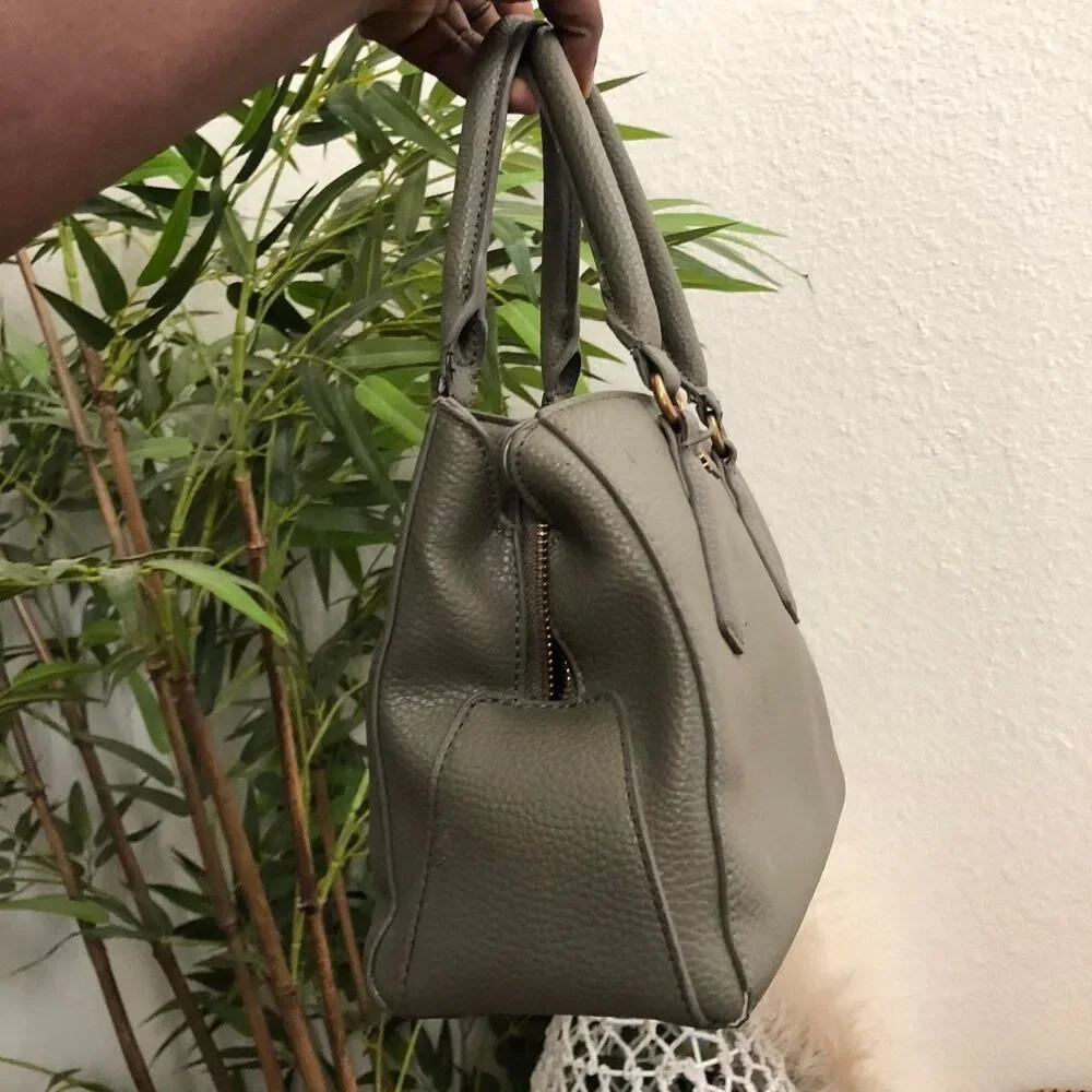 Green Steve Madden Pebbled Leather Satchel shoulder hand bag purse. Was $145+